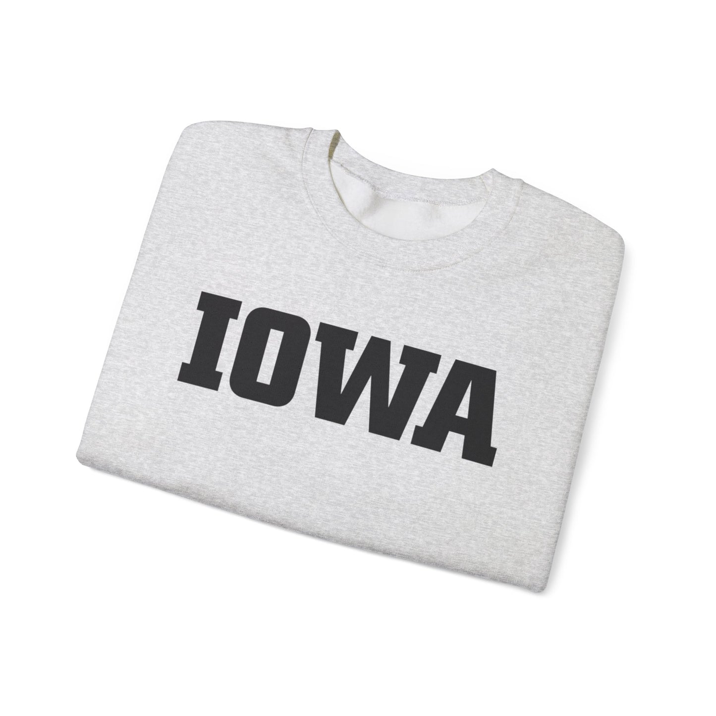 IOWA - Embroidered - Unisex Heavy Blend™ Crewneck Sweatshirt