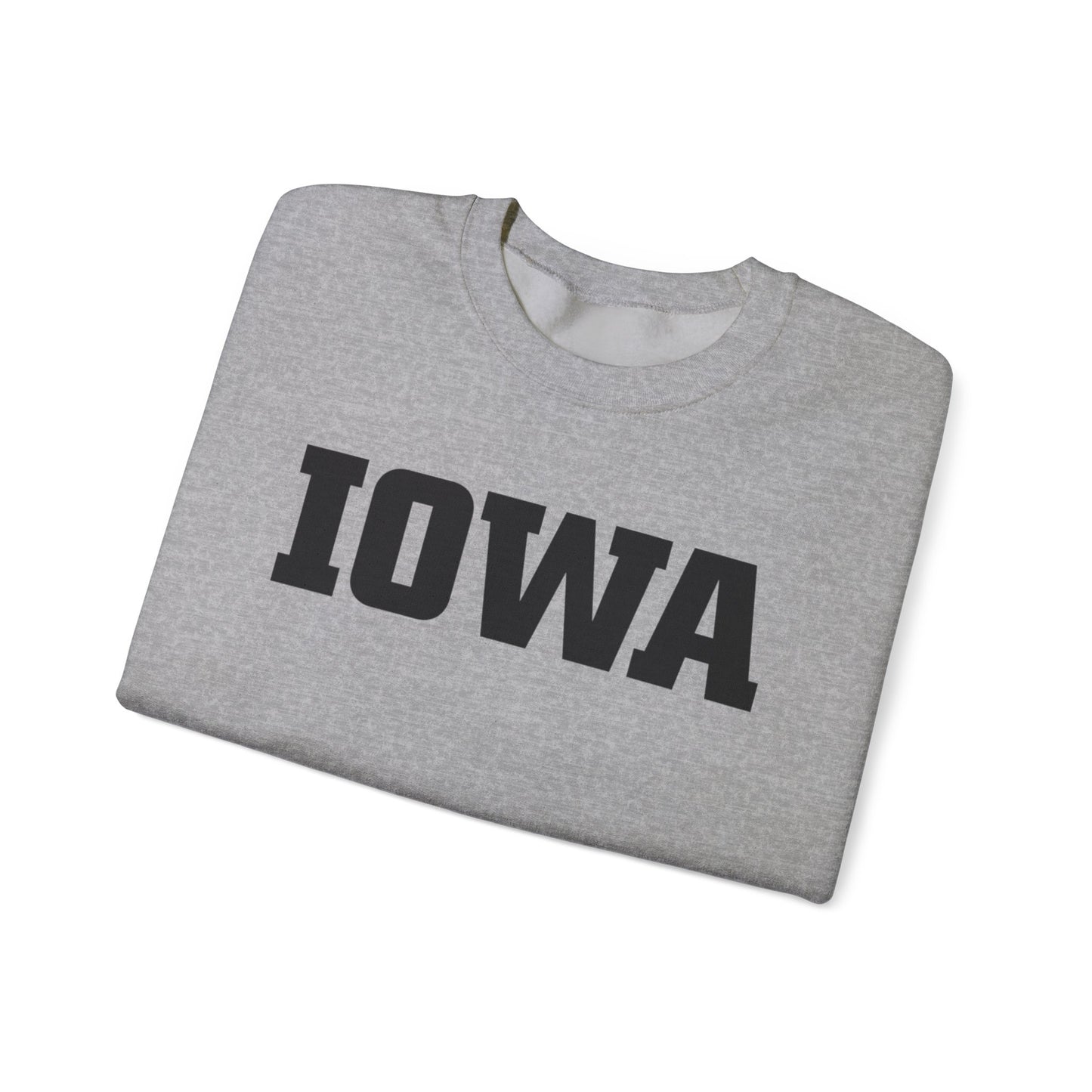IOWA - Embroidered - Unisex Heavy Blend™ Crewneck Sweatshirt