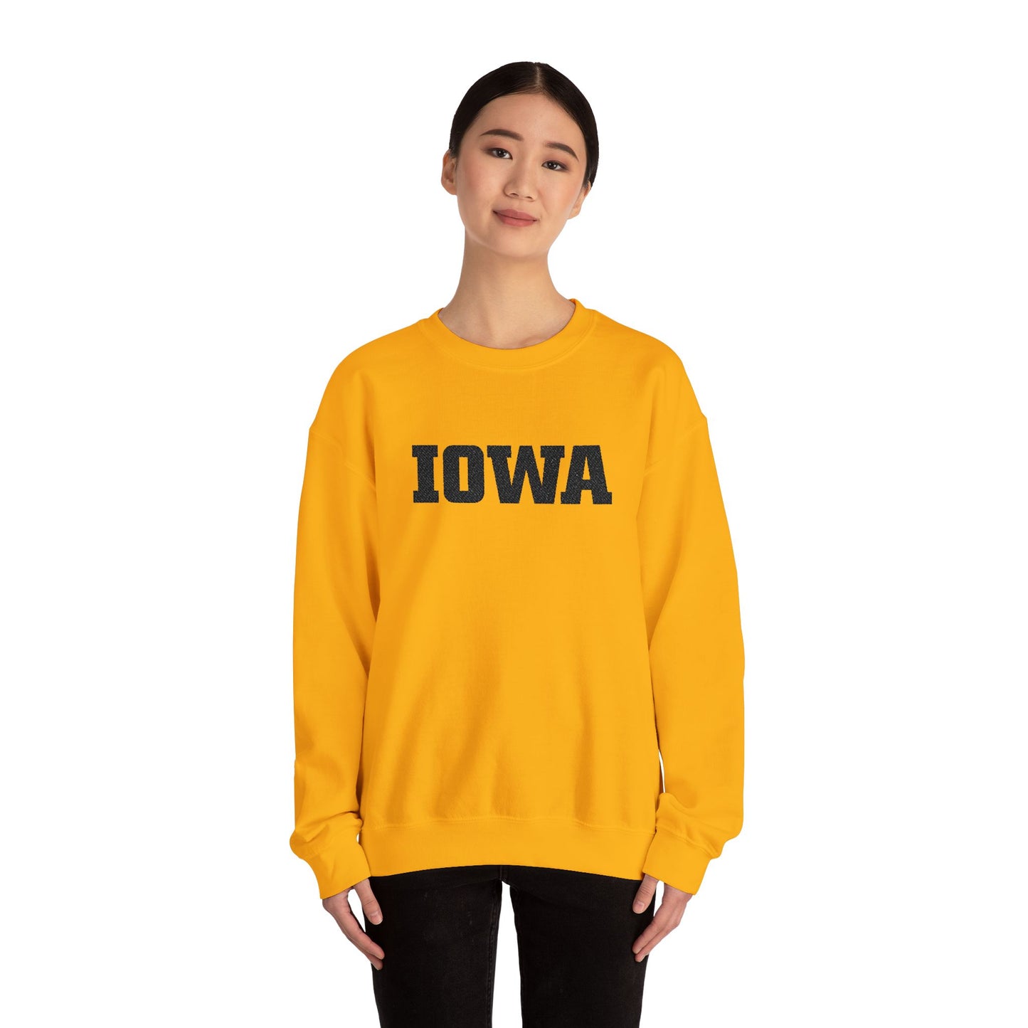IOWA - Embroidered - Unisex Heavy Blend™ Crewneck Sweatshirt