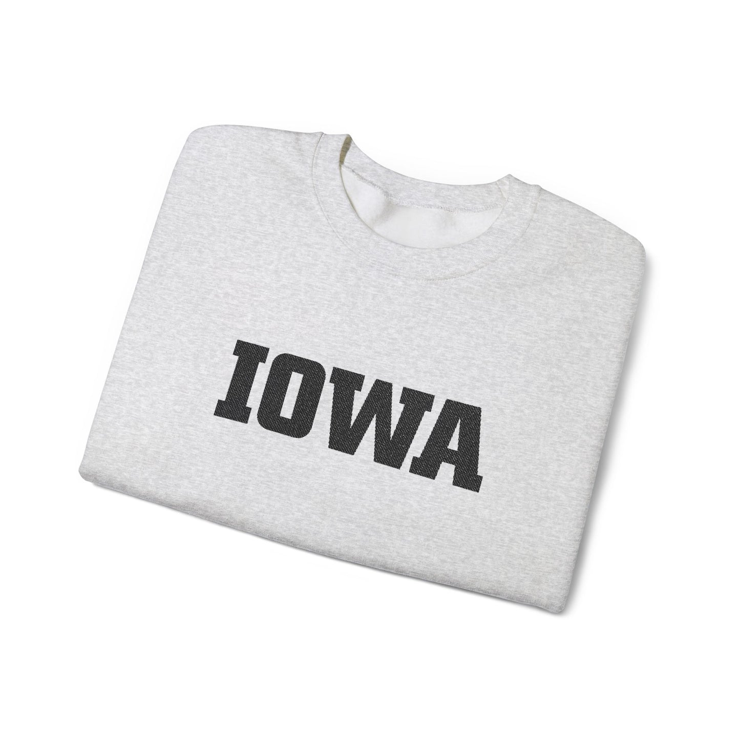 IOWA - Embroidered - Unisex Heavy Blend™ Crewneck Sweatshirt