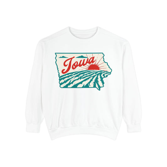 Iowa Vintage-Inspired Sweatshirt, Cozy Garment-Dyed Top, Comfort Colors Sweatshirt